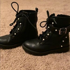 Toddler Zara combat boots with pearls